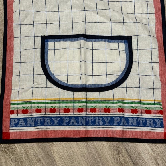Vintage Pantry Kitchen Apron Red Apple Cherry Blue Gingham Pocket Baking Cooking - Picture 2 of 3